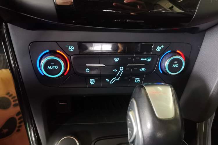 Used Ford Focus 2017 Sedan 1.6L Automatic Fashion Edition Smart Drive Version