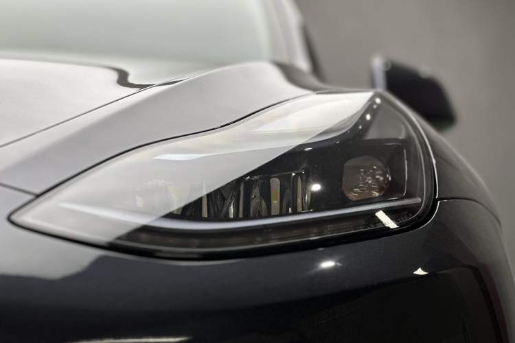 Used Tesla Model Y 2024 Rear-Wheel-Drive Version
