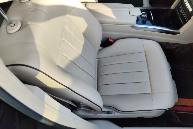 Used Mercedes-Benz E-Class 2015 E 200 L Sport Edition