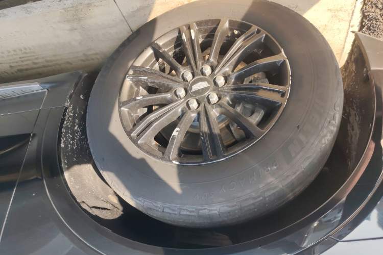 Used Cadillac XT5 2018 28E Four-Wheel Drive Tech Version
