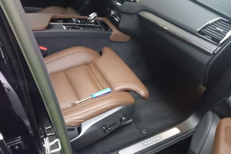 Used Volvo XC90 2023 B6 Zhiya Luxury 7-Seater
