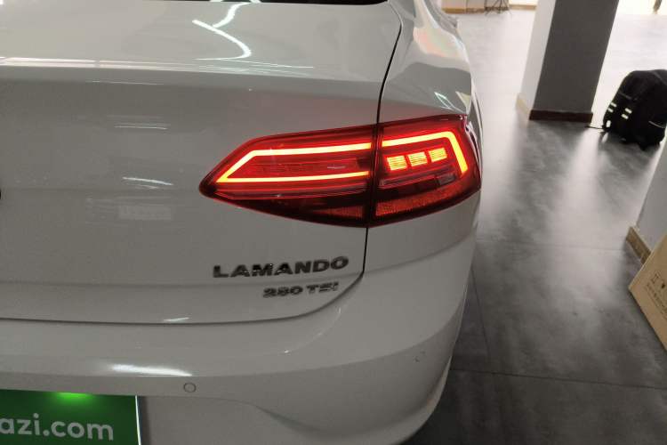 Used Volkswagen Lamando 2019 280TSI DSG Comfort Edition China VI standard
