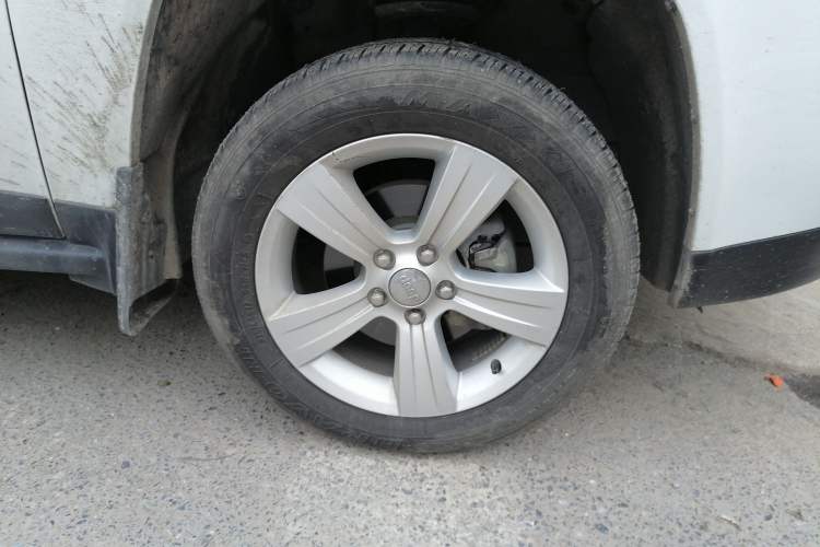 Used  Compass (Import) 2015 2.0L two-wheel drive sport version
