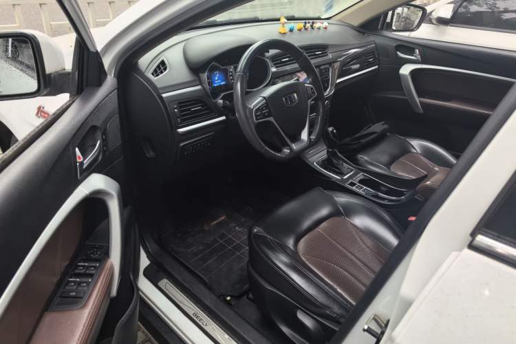 Used Geely Auto Emgrand 2017 Hatchback RS Million Edition 1.5L CVT Upward Version
