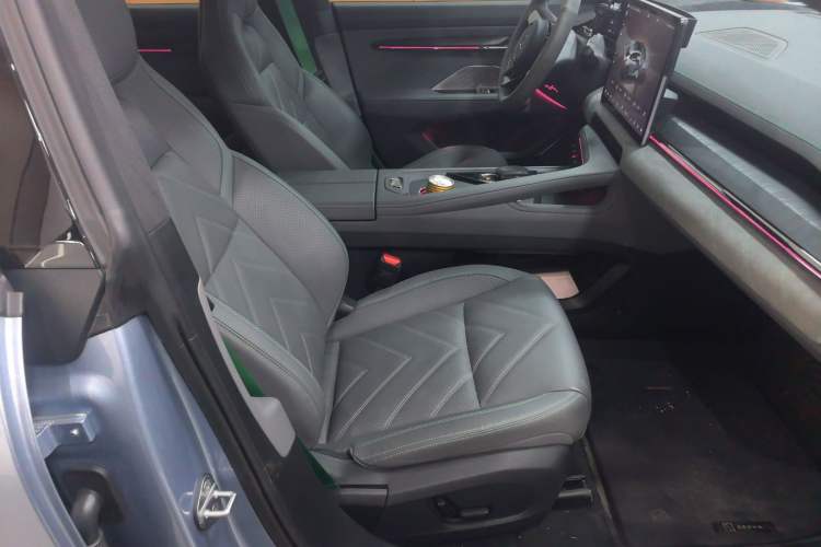 Used Zeekr 001 2023 WE Edition 86 kWh
