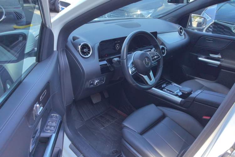 Used Mercedes-Benz B-Class 2022 Second Facelift B 200 Fashion Edition
