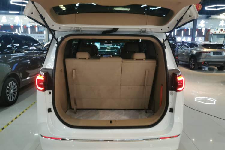 Used Buick GL8 2021 ES Land Cruiser 653T Luxury Edition
