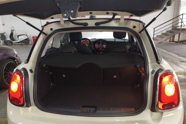 Used  MINI 2014 1.2T ONE
