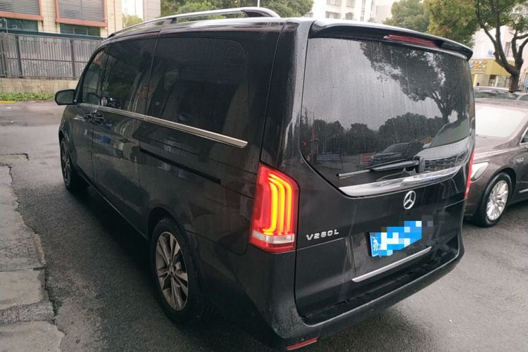 Used Mercedes-Benz V-Class 2018 V 260 Avantgarde Edition China VI
