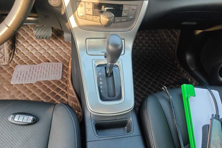 Used Nissan Sylphy 2014 1.6XV CVT Deluxe Edition
