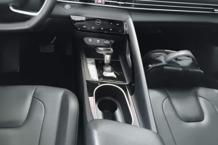 Used Hyundai Elantra 2021 1.5L CVT LUX Prestige Edition