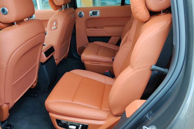 Used Li Auto L8 2025 Ultra Smart Refreshed Edition
