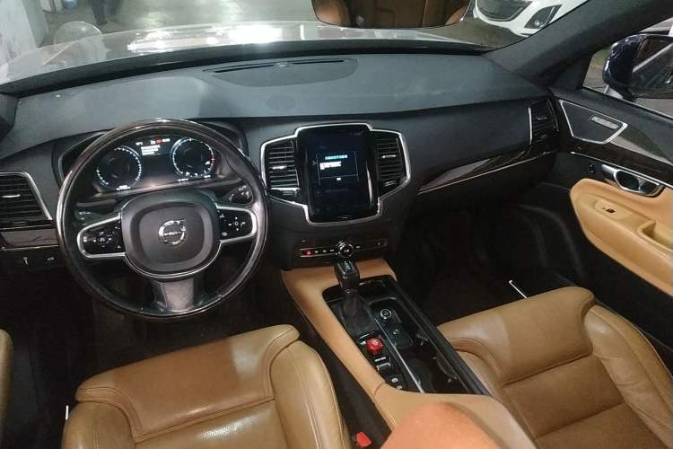 Used Volvo XC90 2017 T6 Zhiya Edition 7-seater
