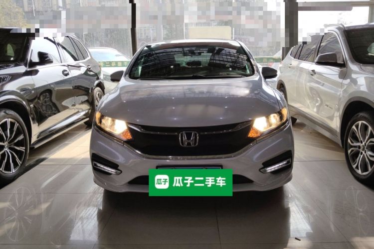 Used Honda Jade 2017 1.8L automatic Comfort version 5 seats

