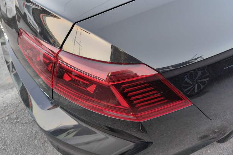 Used Volkswagen Magotan 2023 2 Million Units Commemorative Edition 330TSI DSG Luxury Version
