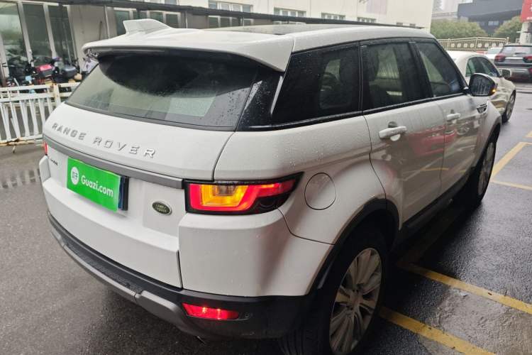 Used Land Rover Range Rover Evoque 2018 240 PS SE Smart Brilliance Edition

