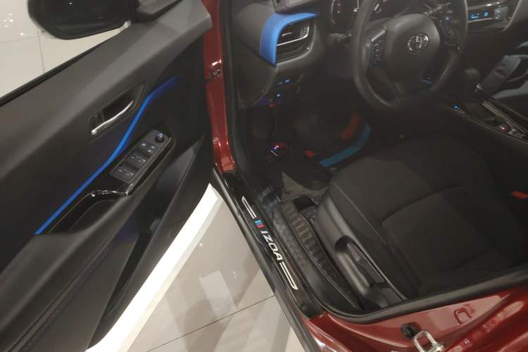 Used Toyota IZOA 2020 2.0L Enjoy Edition
