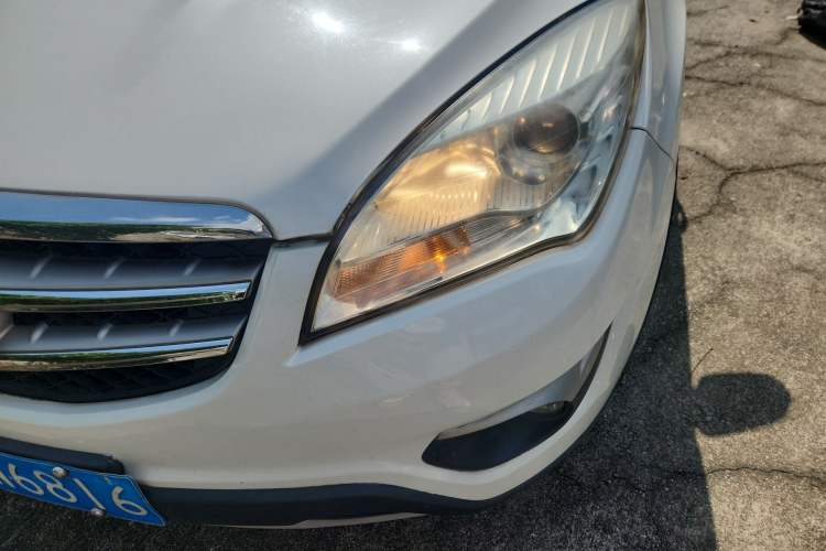 Used Changan CS35 2014 1.6L Manual Luxury Model China IV Standard
