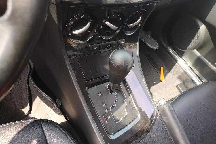 Used Mazda Mazda 3 2015 Sedan 2.0L Automatic Sport Model