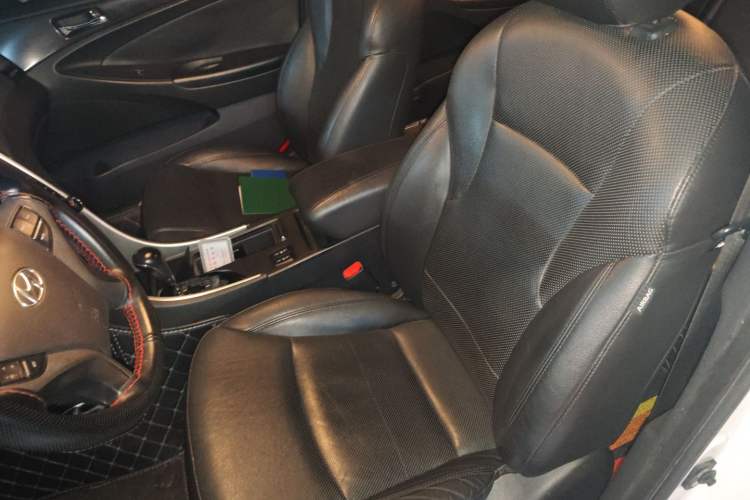 Used Hyundai Sonata 2013 2.4L Automatic Leading Edition China IV Standard