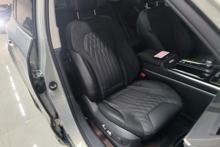 Used Hongqi HS5 2023 2.0T Qixiang Pro Edition
