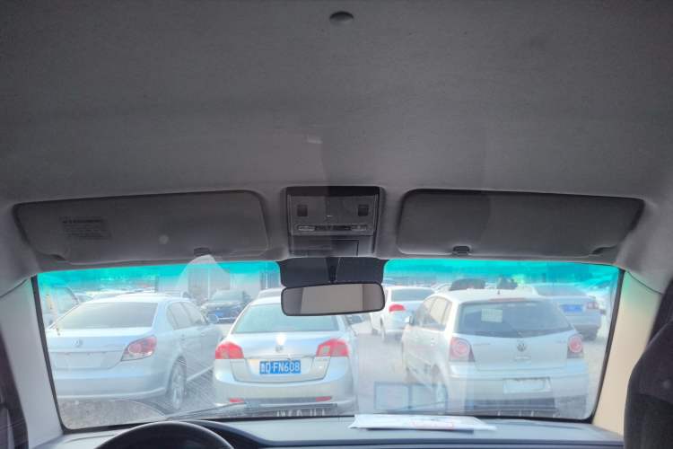 Used Jinbei Hiace X30 2021 1.5L Comfort Model Base Version (No Air Conditioning) Van China VI Standard SWC15M