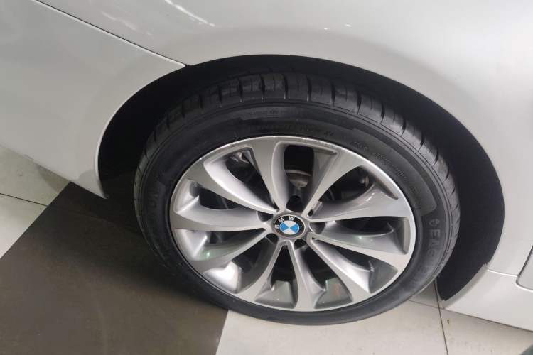 Used BMW 5 Series 2017 525Li Leading Model