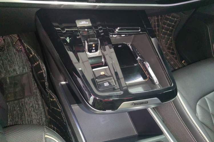 Used Volkswagen Talagon 2023 Facelift 380TSI All-Wheel-Drive Flagship Shengjing Edition 6 Seats
