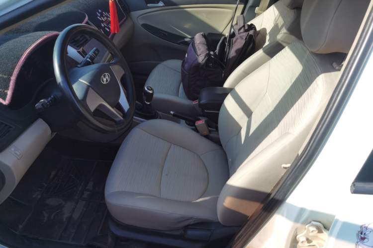 Used Hyundai Verna 2016 1.4L Manual Smart GLS Trim