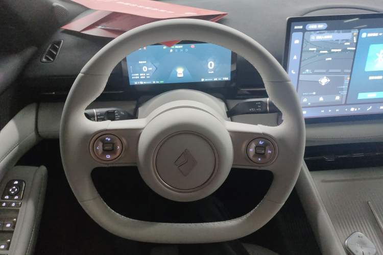 Used Baojun Yunhai 2024 140km Plug-in Hybrid Version
