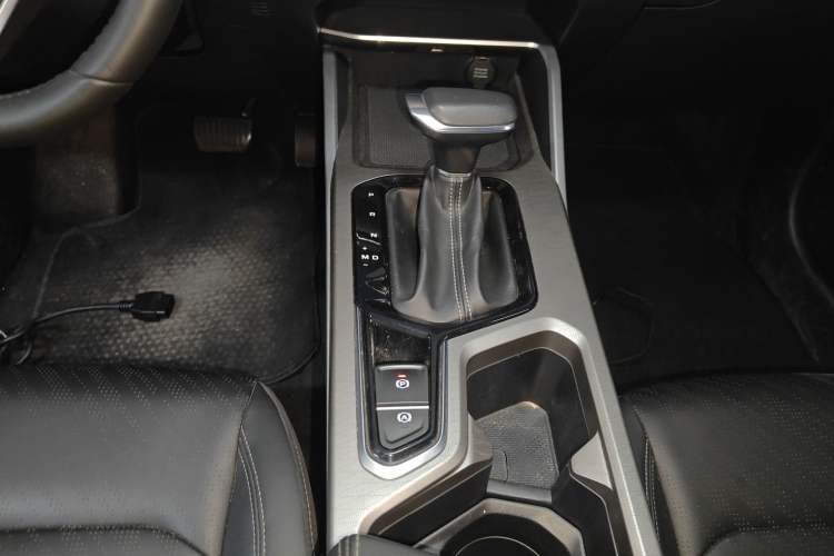 Used Geely Auto Emgrand 2023 4th Generation Champion Edition 1.5L CVT Prestige Model
