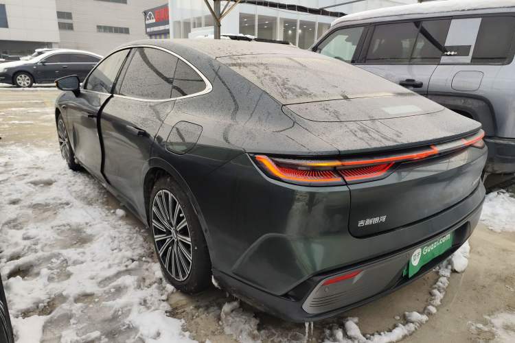 Used  Galaxy 8 2025 130km EM-P Starship Edition