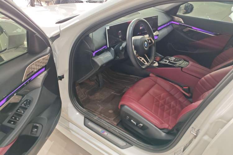 Used BMW 5 Series 2024 530Li Luxury Edition M Sport Package
