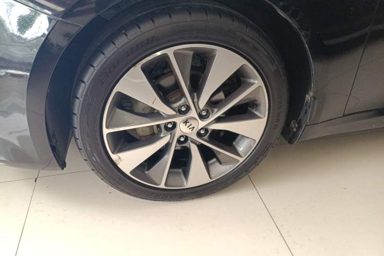 Used Kia K5 2016 2.0L Automatic LUX
