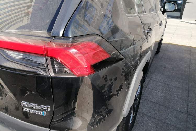 Used Toyota RAV4 2023 Dual-Engine 2.5L E-CVT Two-Wheel Drive Elite Plus Edition
