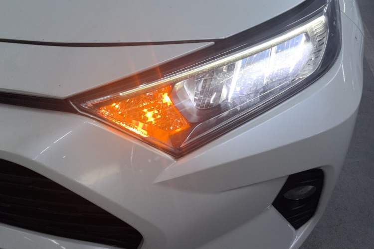 Used Toyota RAV4 2020 2.0L CVT 4x4 Trend Edition
