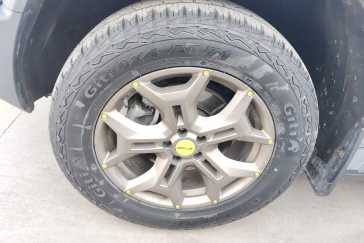 Used JETOUR Traveler 2023 2.0T All-Wheel Drive Conquer PRO
