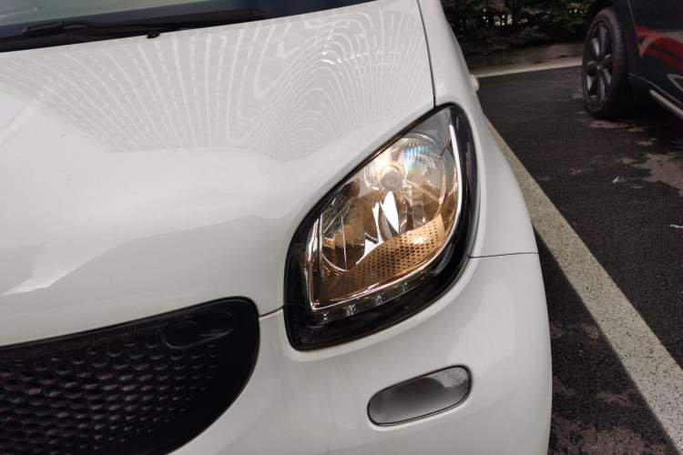 Used  forfour 2016 1.0L 52 kW Passion Edition
