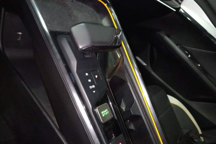 Used MG 5 Scorpio 2022 1.5T Trophy Sport Luxurious Edition