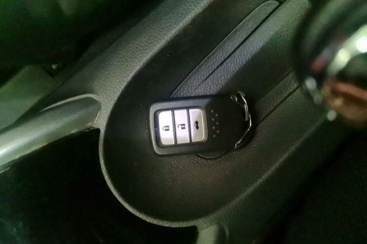 Used Honda Crider 2016 1.8L CVT Luxury Edition
