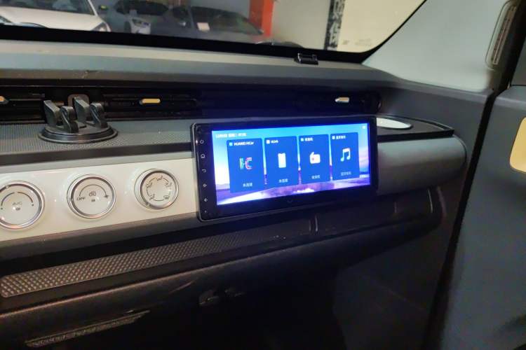 Used Wuling Hongguang MINIEV 2022 GAMEBOY 200km Play Edition with Lithium Iron Phosphate
