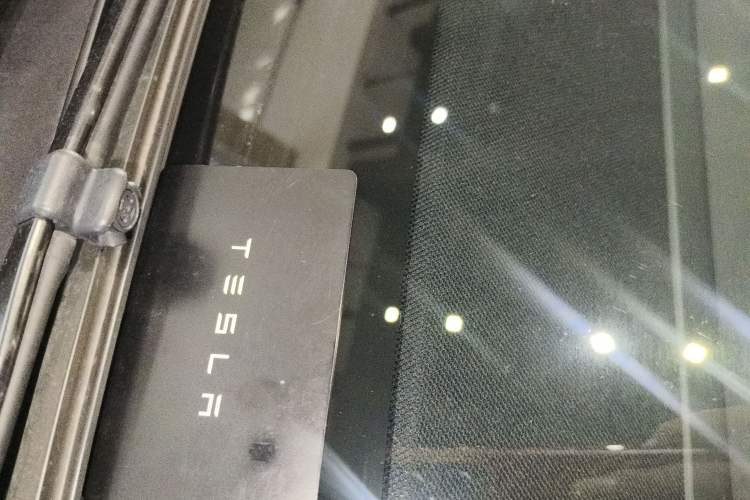 Used Tesla Model Y 2025 Long-Range All-Wheel Drive First Edition