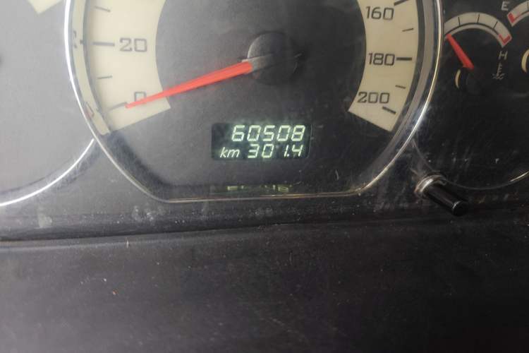 Used Wuling Hongguang 2014 1.2L S Comfort Model China IV