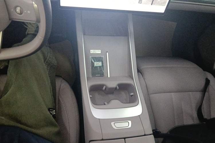 Used ONVO L60 2024 60 kWh Rear-Drive Version
