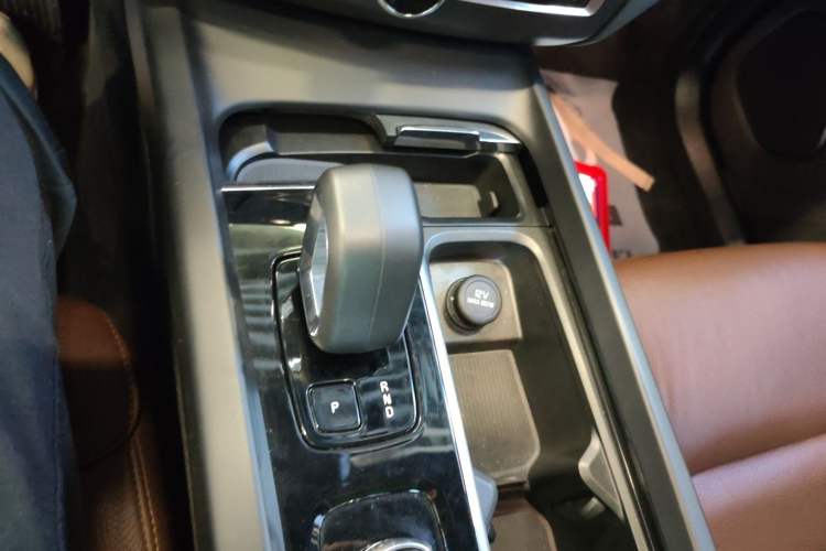 Used Volvo XC60 2024 B5 4x4 Smart Luxury Edition
