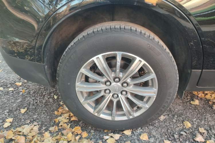 Used Cadillac XT5 2016 25T Luxury Model
