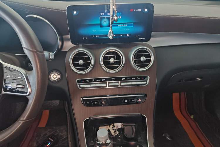 Used Mercedes-Benz GLC 2021 GLC 300 L 4MATIC Dynamic Model
