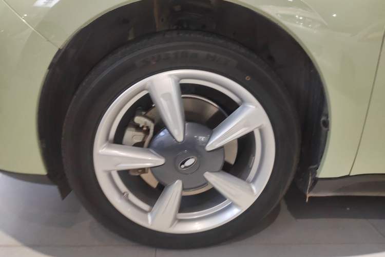 Used ORA Good Cat 2023 401 km Standard Range Luxury Version Lithium Iron Phosphate