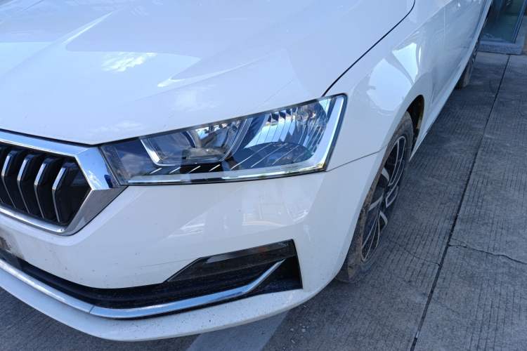 Used Skoda Rapid 2020 1.5L Automatic Comfort Edition

