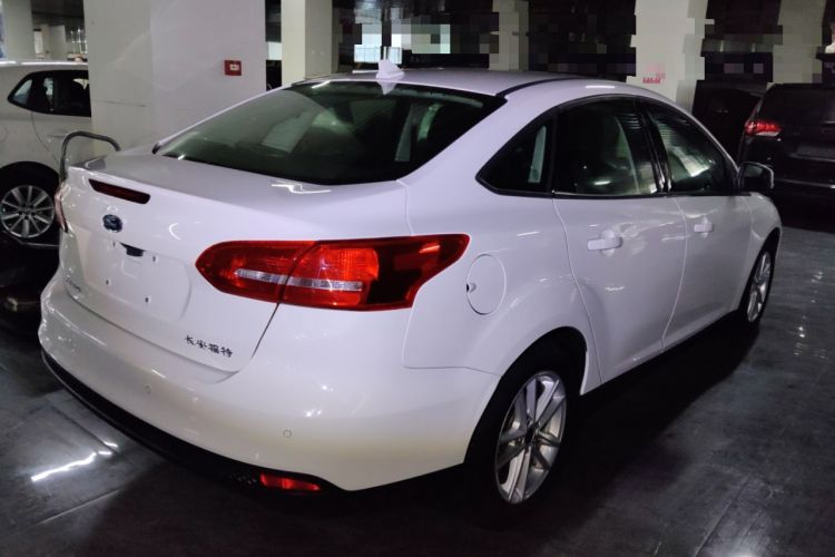 Used Ford Focus 2018 Sedan Classic 1.6L Automatic Trendy SmartDrive Edition